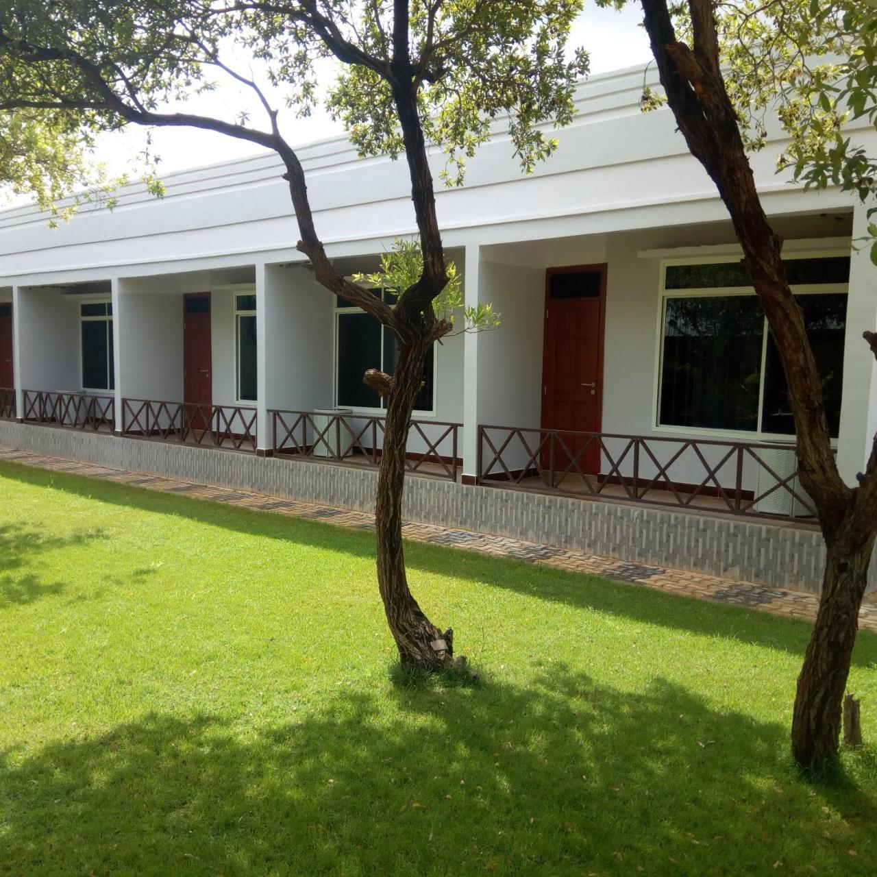 Royal Village Hotel Dodoma Exterior foto
